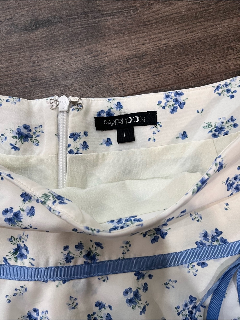 Papermoon Cream and Blue Floral Ruffle Mini Skirt - Picture 4 of 5